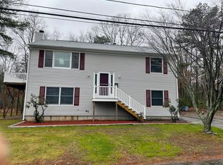 20 N Elmore Ave, North Providence, RI 02911