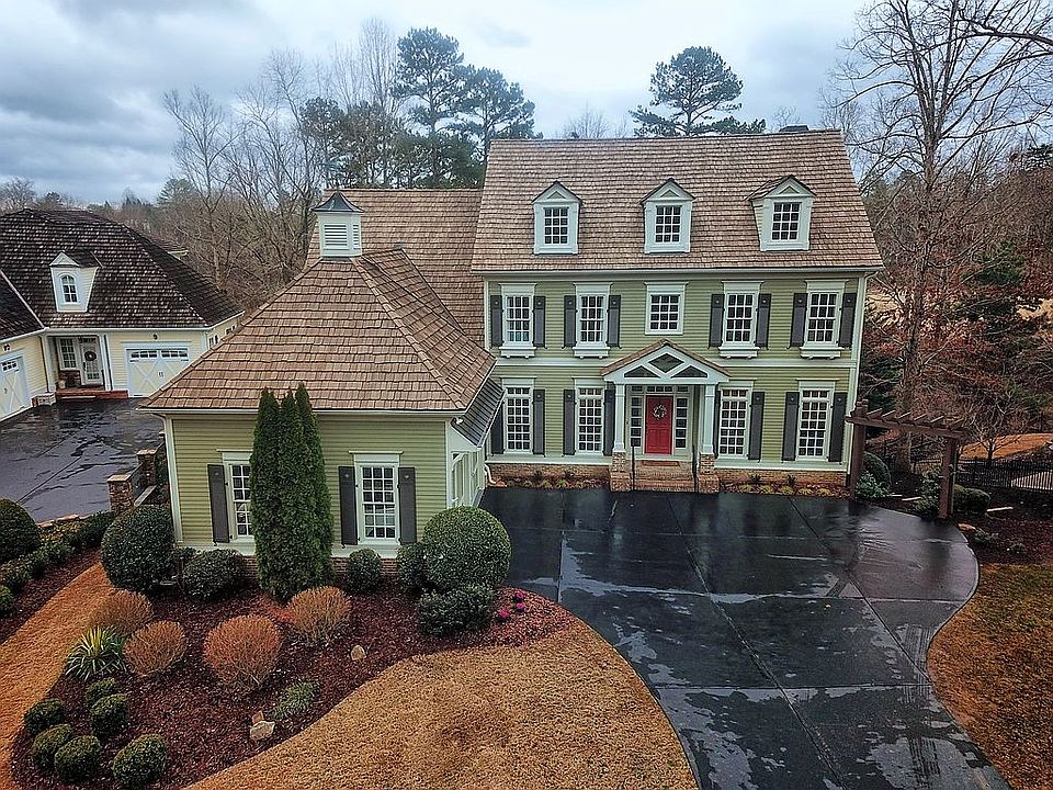 1st image of 26 NE Cove Cir