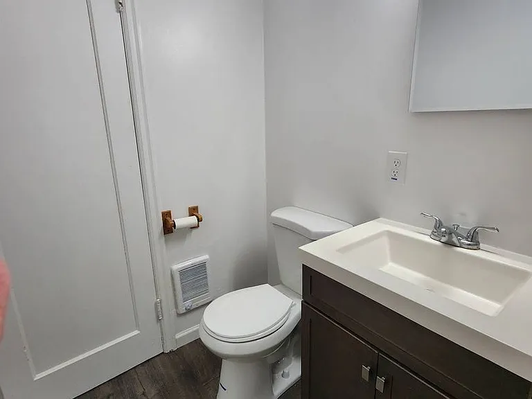 1483 NW Fairmount St — Photo 16