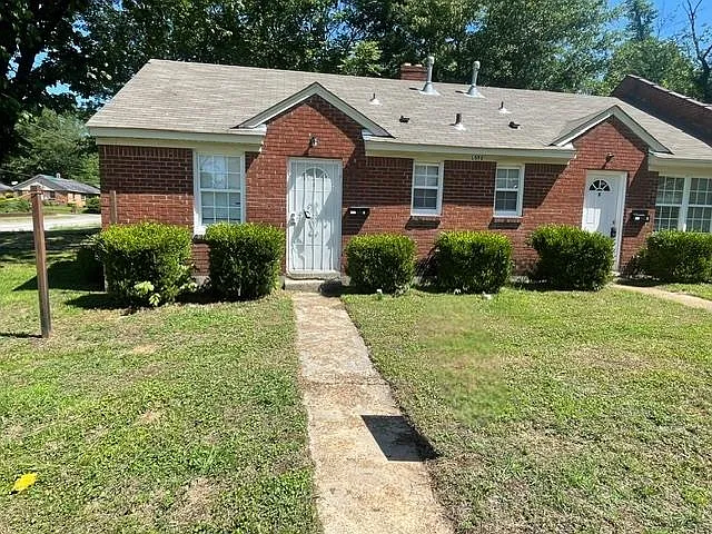 1 bed, 1.0 bath, 500 sqft, $600 — Photo 1