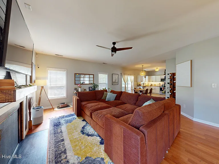 345 Shepherd Trl — Photo 6