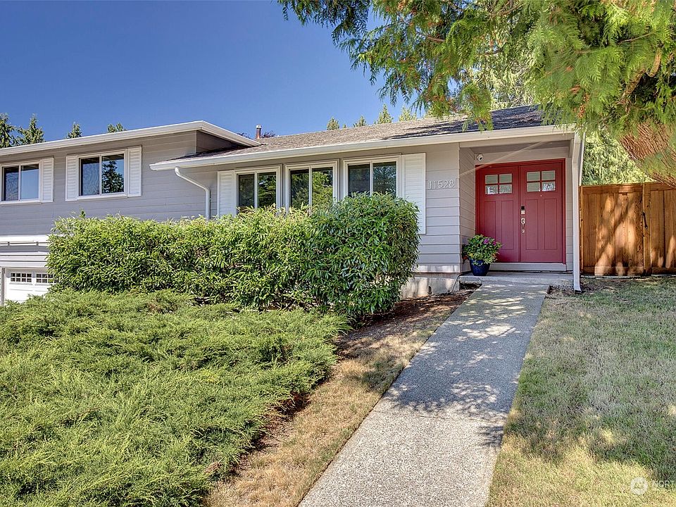 1st image of 11528 NE 139th Place