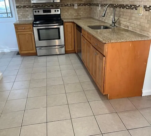 315 E Main St — Photo 3