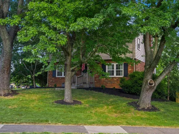 2390 Heather Way, Lexington, KY 40503