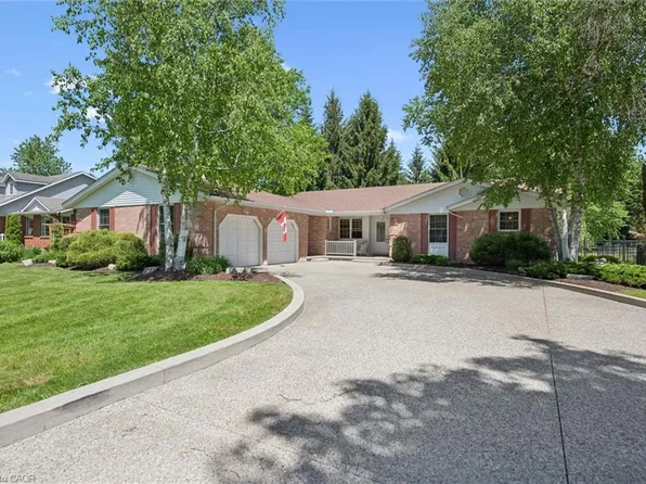 26 Peel St, Woolwich, ON N0B 2V0