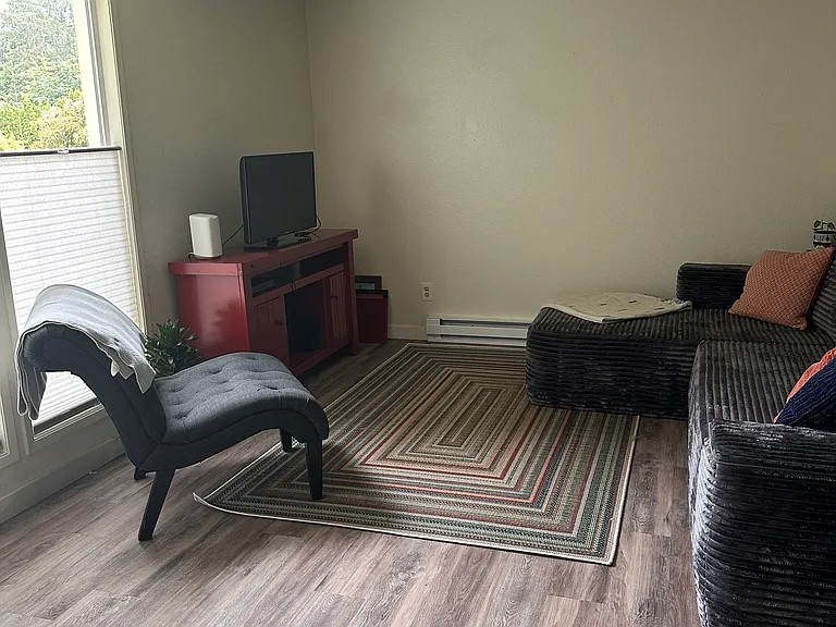 845 Woodbine Way — Photo 5
