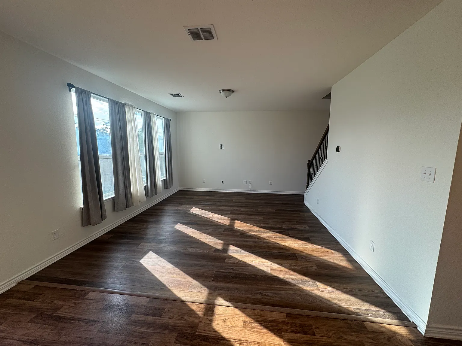 3218 Comanche Xing — Photo 2