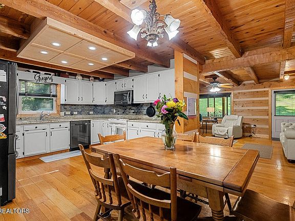 12th image of this home