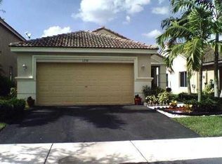 1236 Canary Island Dr, Weston, FL 33327