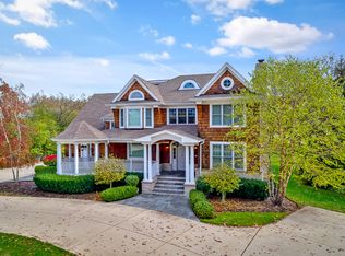 435 Lee Rd, Northbrook, IL 60062