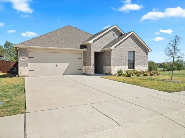 830 Creekview Ln, Lavon, TX 75166