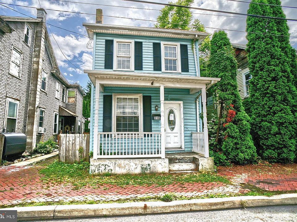 1st image of 316 Main St
