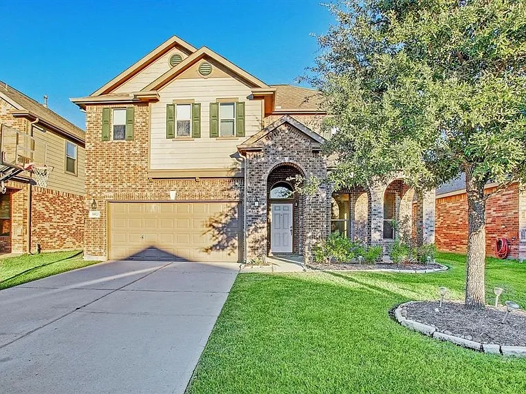 11022 Avery Oaks Ln — Photo 1