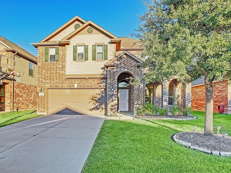 11022 Avery Oaks Ln