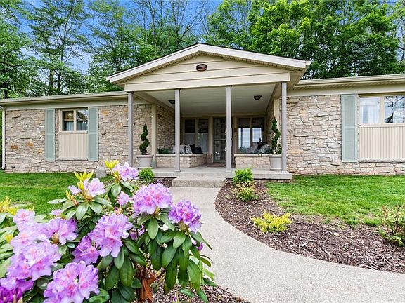 3rd image of 1157 S Beechwood Dr