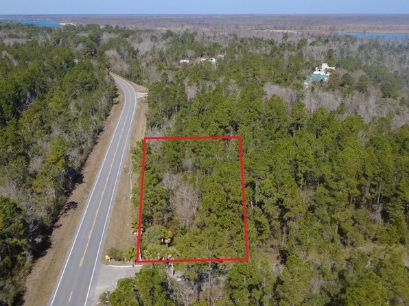 102 Whip Por Will Rd, Apalachicola, FL 32320