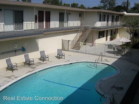 3rd image of 3344 Redondo Beach Blvd APT 19