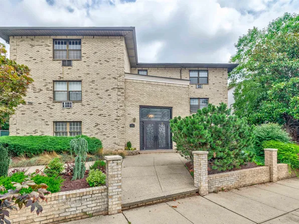 53 W 48th St APT A4, Bayonne, NJ 07002