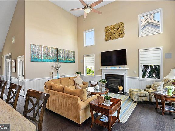 4th image of 33427 Marina Bay Cir #13