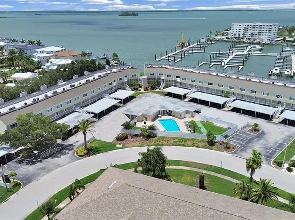 433 Paula Dr S APT 18, Dunedin, FL 34698