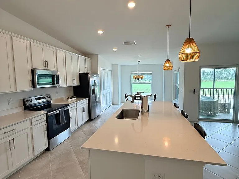 15175 Bluffton Ln #724 — Photo 9