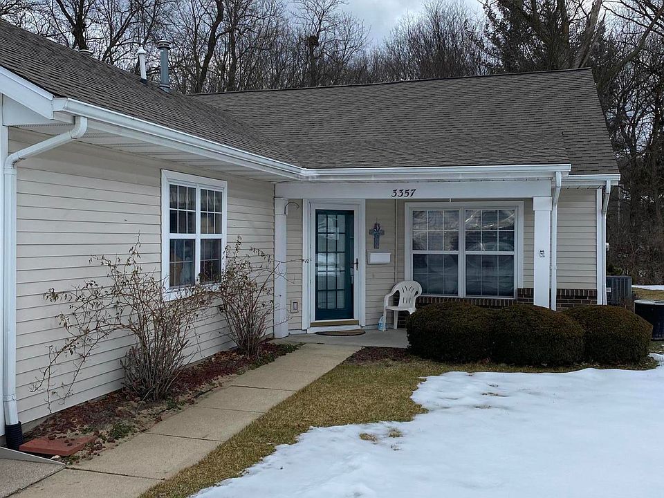 1st image of 3357 Clear Vista Ct NE