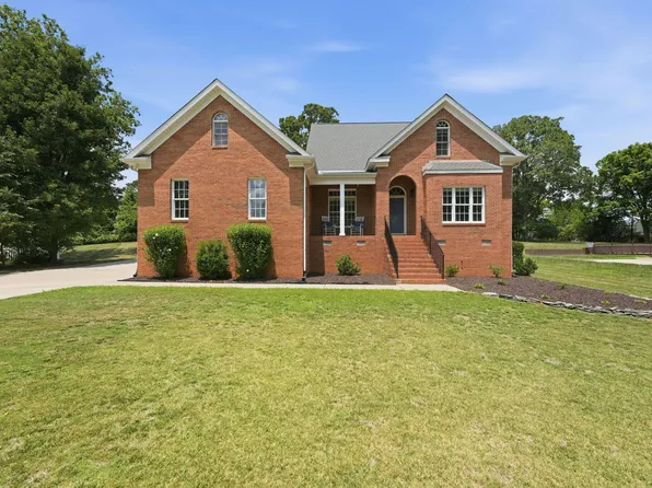 1246 Pebble Dr, Graham, NC 27253