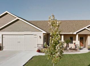 520 Jeanette St, Combined Locks, WI 54113