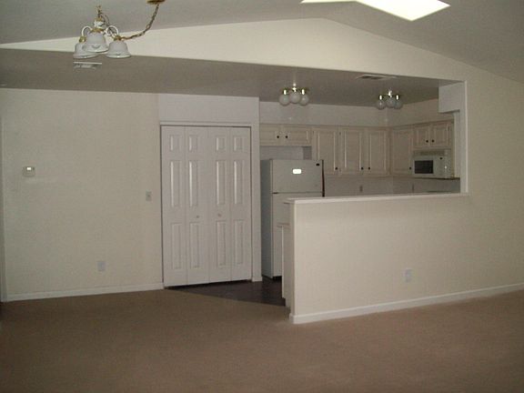 4th image of 273 N Lamb Blvd