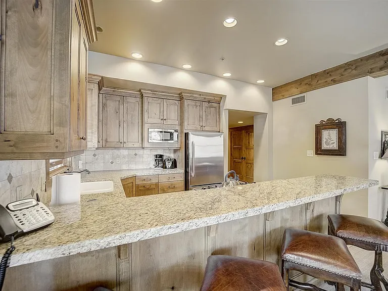 7580 Royal St E #22 — Photo 8