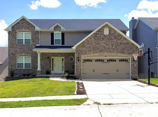 461 Amber Lake Ct, Imperial, MO 63052