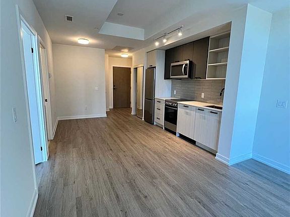3rd image of 2300 Saint Clair Ave W #610