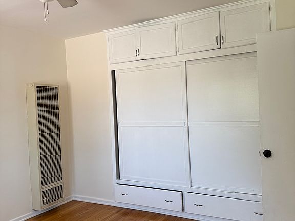 3rd image of 3791 Ashwood Ave #3791