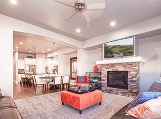 2081 N Coral Ridge Dr, Washington, UT 84780