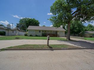1913 18th St, Woodward, OK 73801