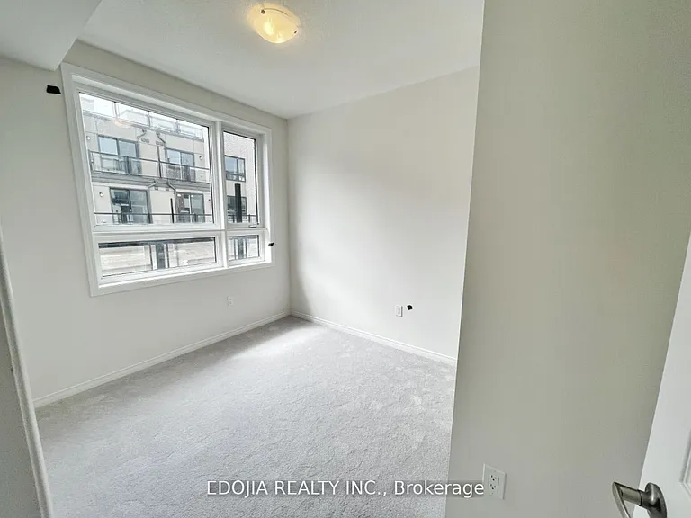 20 Woodstream Dr #3 — Photo 14