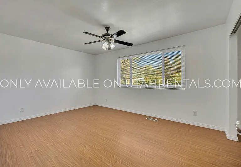 234 W Foxbridge Dr — Photo 11