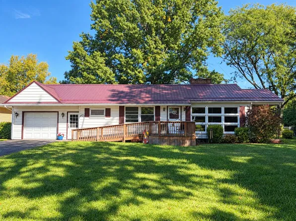 438 W Beal Ave, Bucyrus, OH 44820