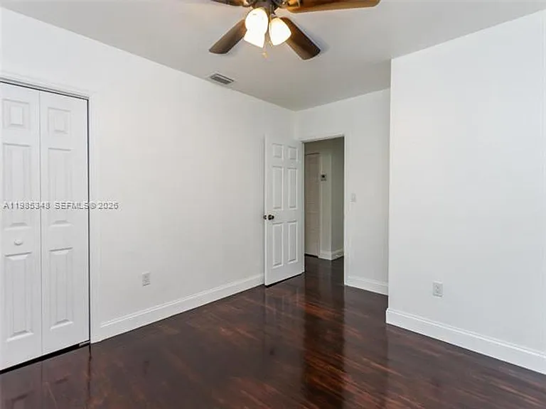 6300 NW 41st St — Photo 21