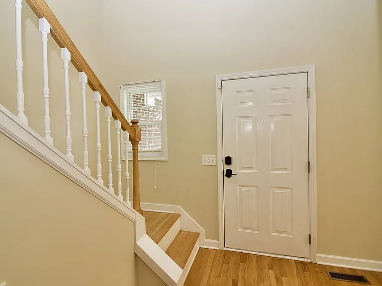129 Lori Ln — Photo 10