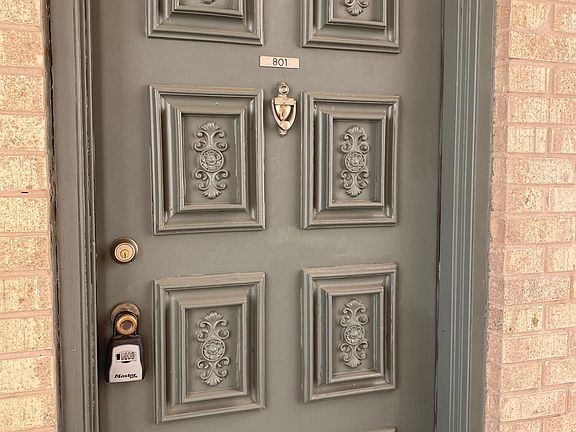 3rd image of 11843 Braesview APT 801