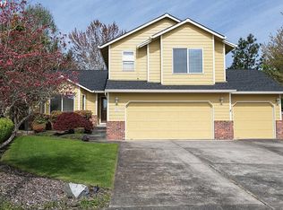 719 SW Burlingame Cir, Troutdale, OR 97060