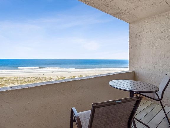 3rd image of 318 Sandcastles Ct