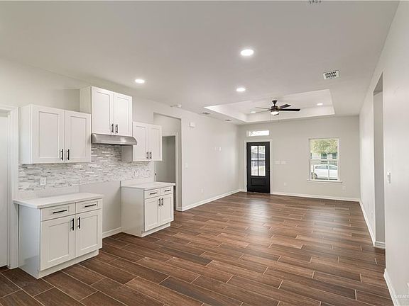 2nd image of 3501 S Estrellita Ave