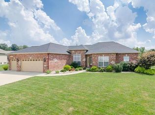1610 Colfax Ct, Belleville, IL 62221