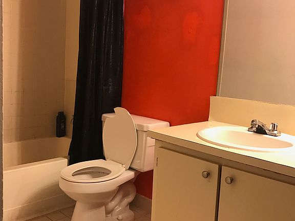 5th image of 7100 NW 179th St #000