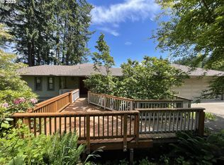 2355 Panorama Dr, Eugene, OR 97405