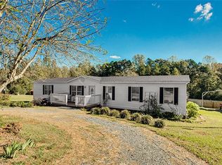 3181 Lark Dr, Denton, NC 27239