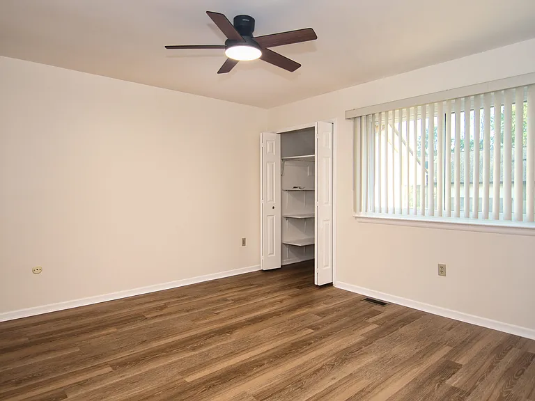 252 Hampshire Dr #252 — Photo 10
