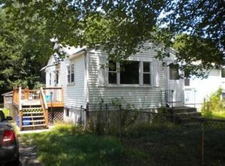 37 New Ludlow Rd, Granby, MA 01033